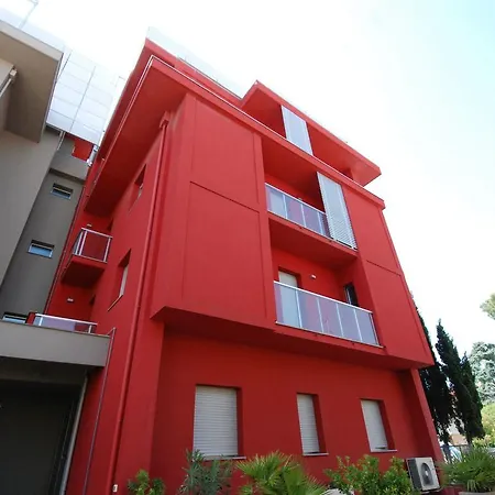 Apartman Locazione Turistica Altomare.4 *